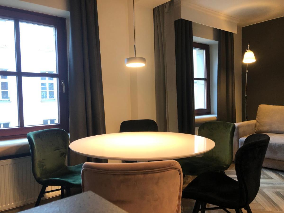 Arte-Locum Apartamenty Przy Rynku Wroclaw Luaran gambar